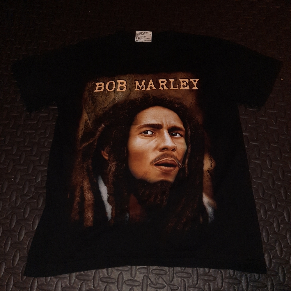 Vintage Y2k Bob Marley Graphic Tshirt